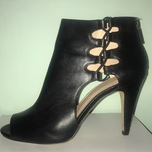 BANANA REPUBLIC Black Bootie Size 10